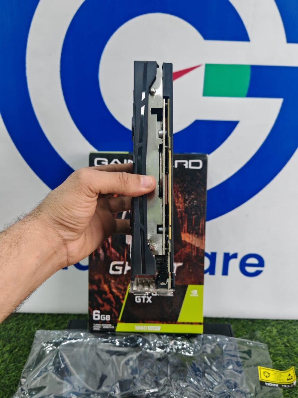Gainward Nvidia GeForce GTX 1660 Super 6GB GDDR6 OC Edition Dual Fan Graphics Card Black