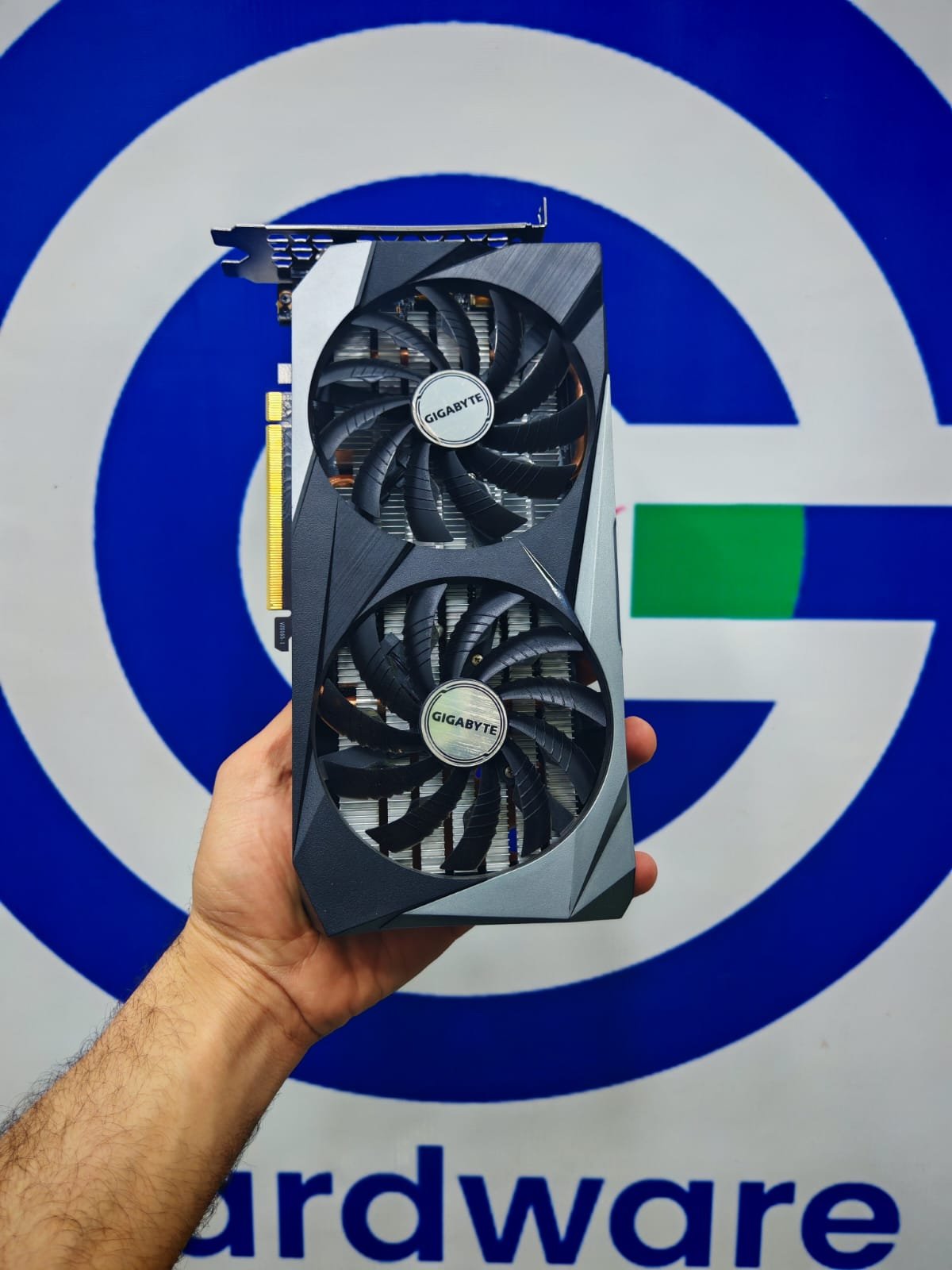 Graphic Card Nvidia Geforce Rtx 3050 8gb Ddr6 Gigabyte Windforce OC Edition Rev. 1.0 Dual fan