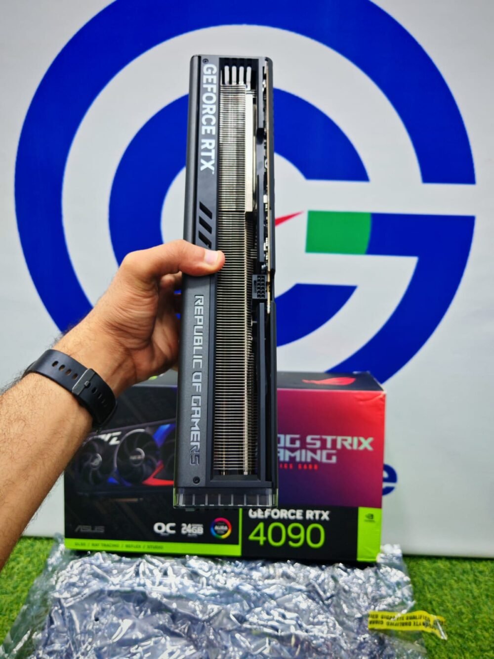Asus Nvidia GeForce RTX 4090 24GB GDDR6X ROG Strix Gaming OC Edition Triple Fan Graphics Card Black With Original Box